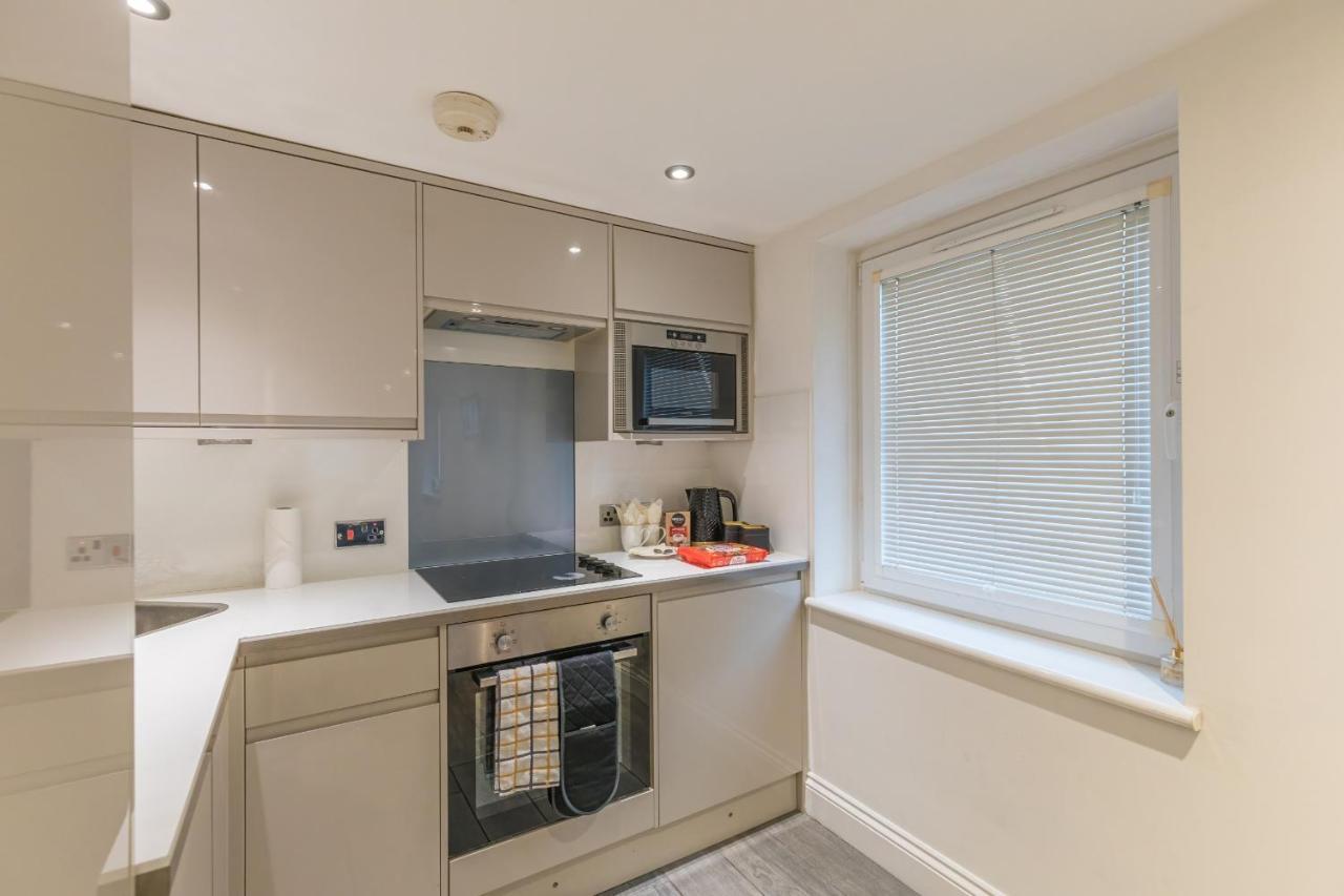 Luxury Hollywood Getaway In The Heart Of The Appartement Hove